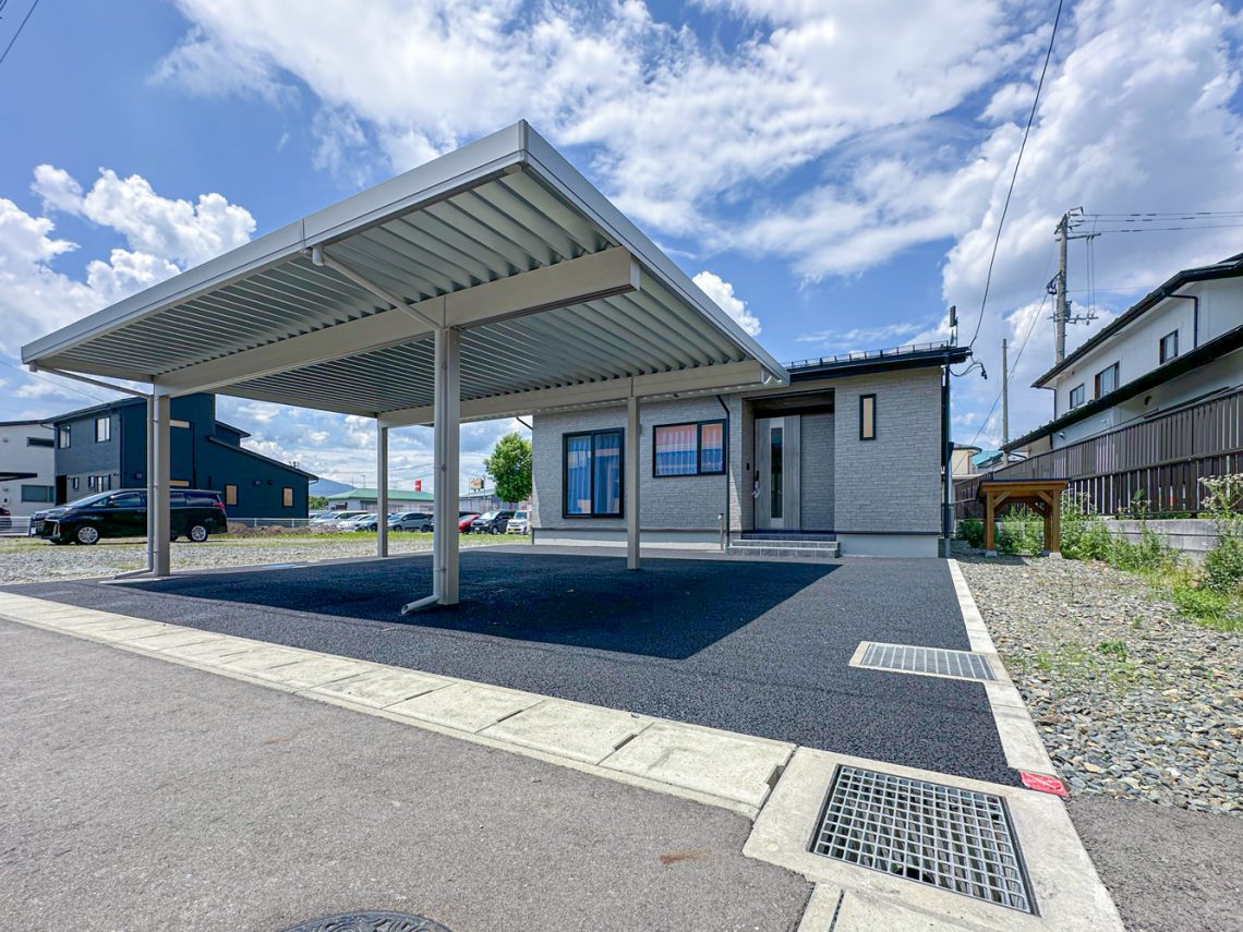 リビング直結型のロフトがある39坪4LDKの平屋