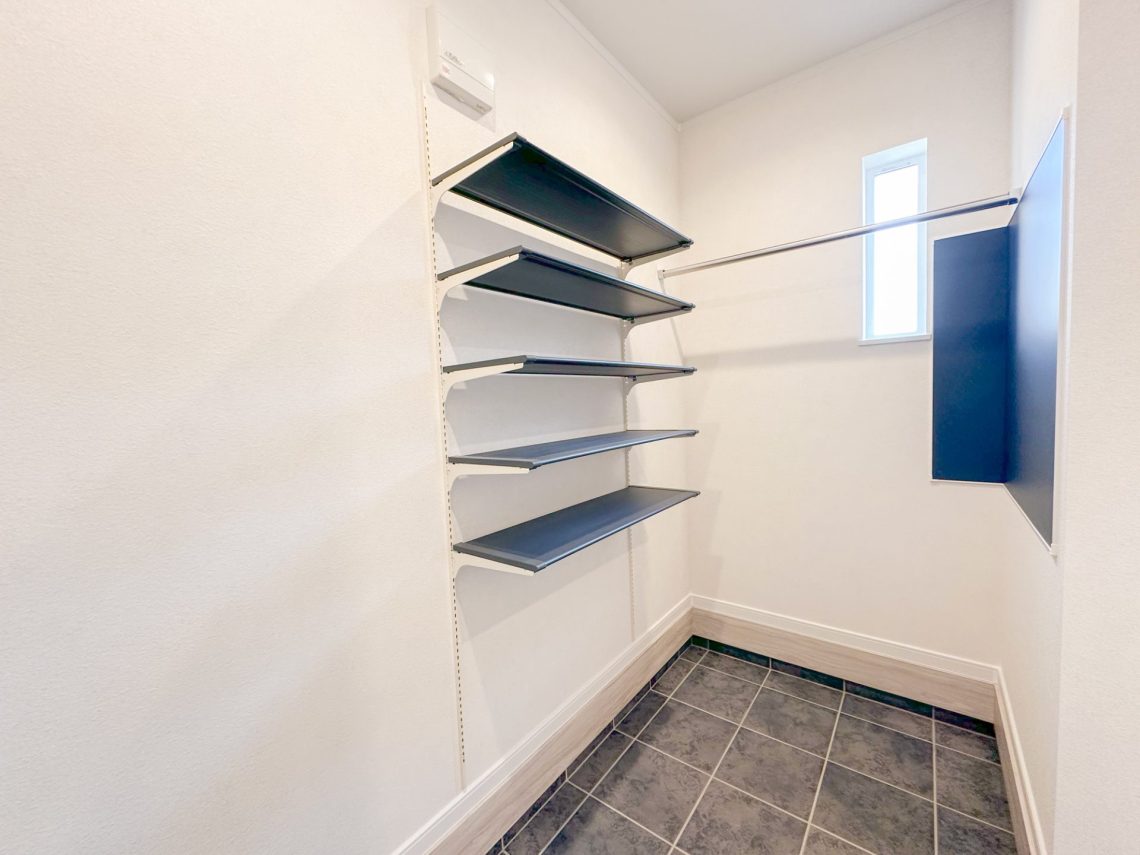 リビング直結型のロフトがある39坪4LDKの平屋