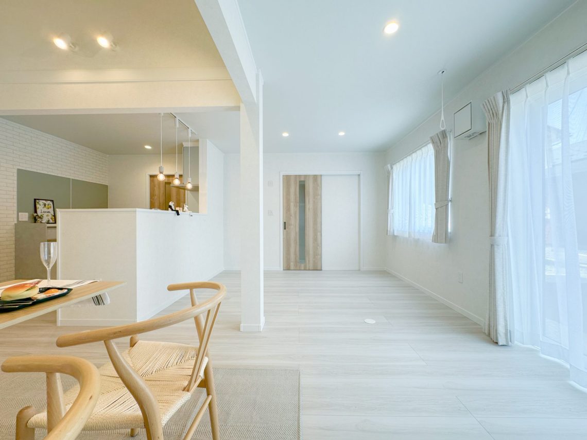 リビング直結型のロフトがある39坪4LDKの平屋