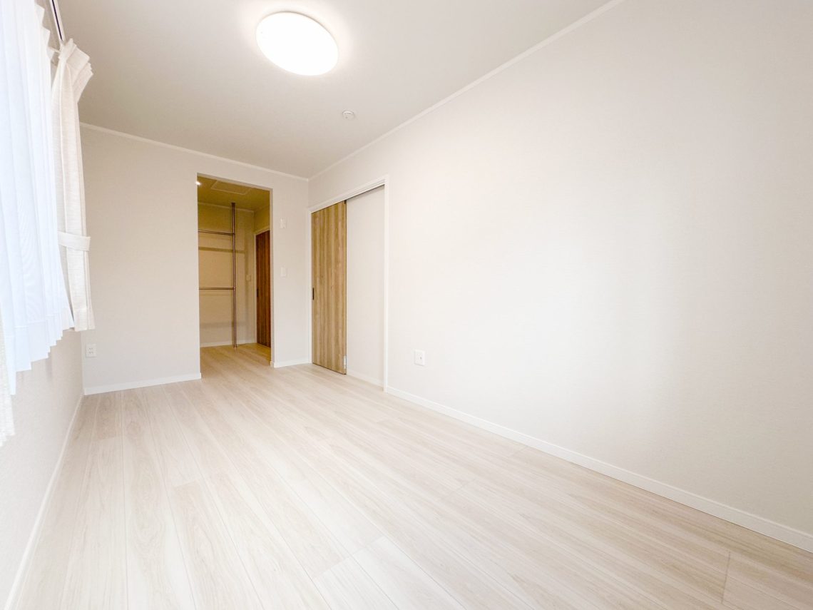 リビング直結型のロフトがある39坪4LDKの平屋