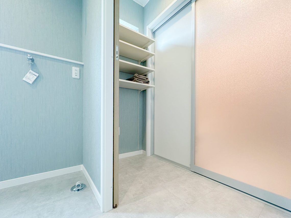 リビング直結型のロフトがある39坪4LDKの平屋