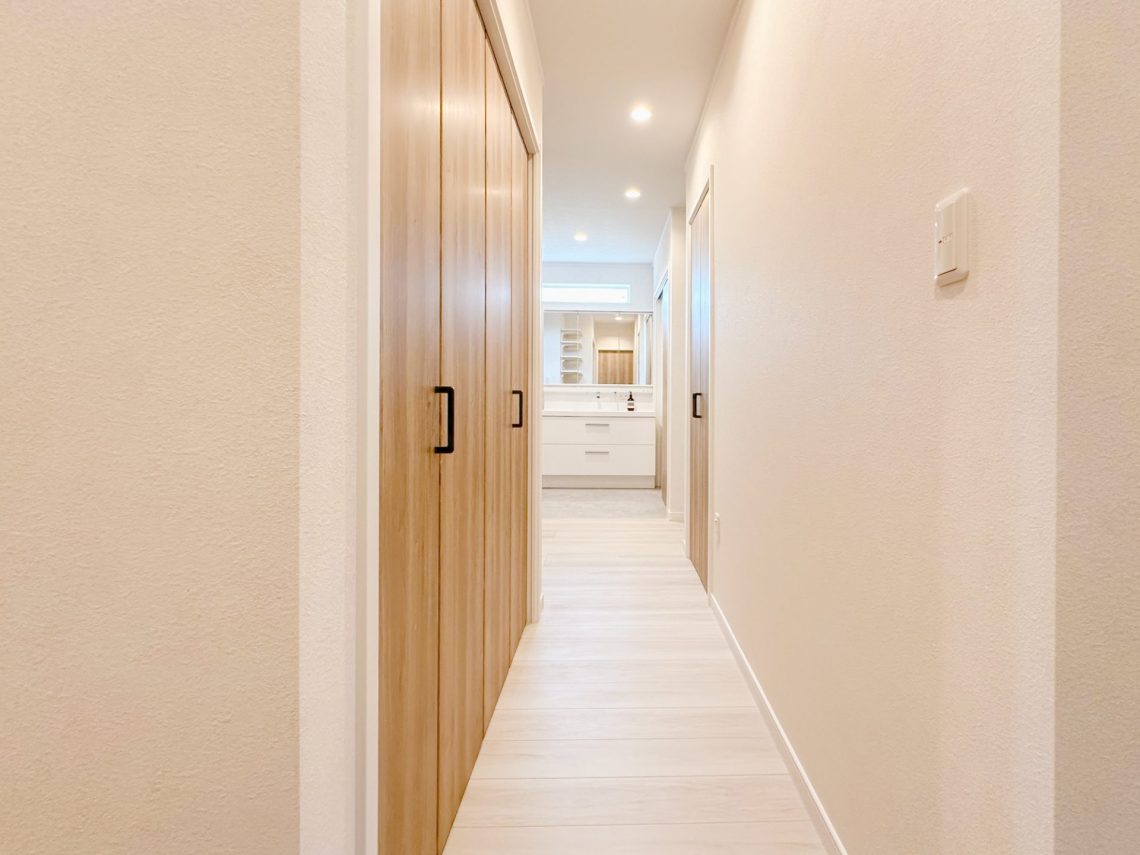 リビング直結型のロフトがある39坪4LDKの平屋