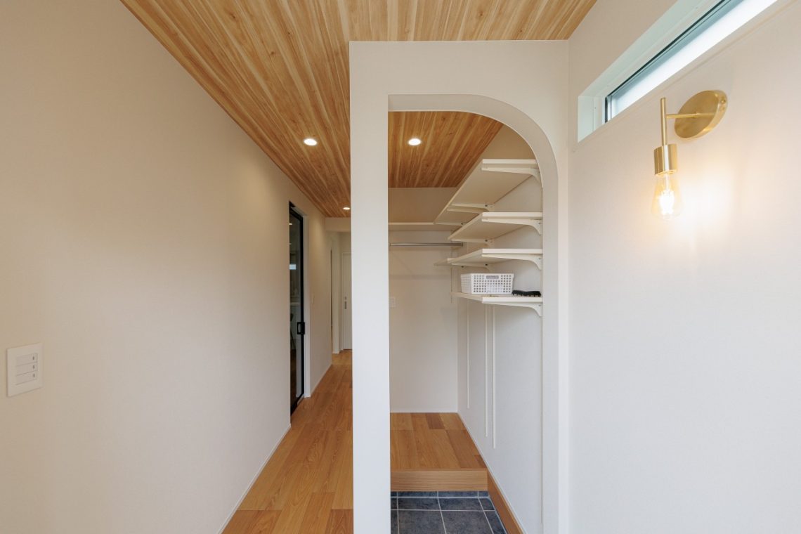 大ボリュームの25坪!吹抜け付きの真似したくなる家事ラク間取り