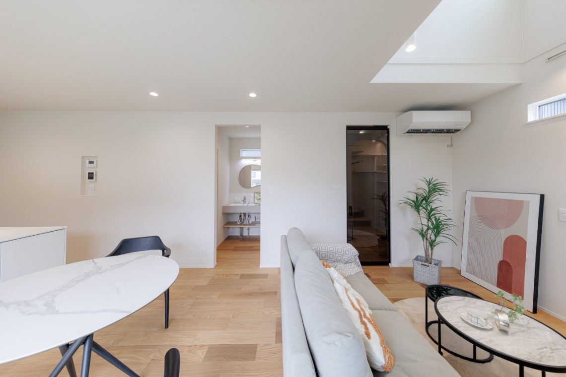 大ボリュームの25坪!吹抜け付きの真似したくなる家事ラク間取り