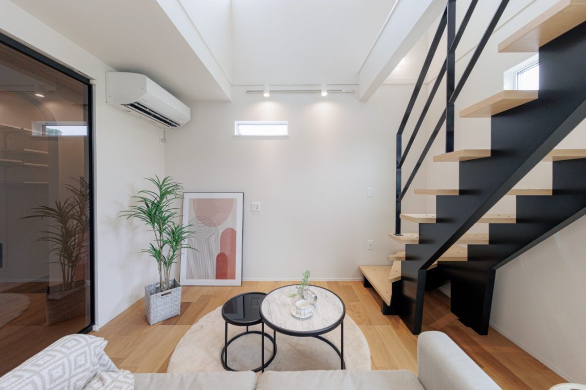 大ボリュームの25坪!吹抜け付きの真似したくなる家事ラク間取り