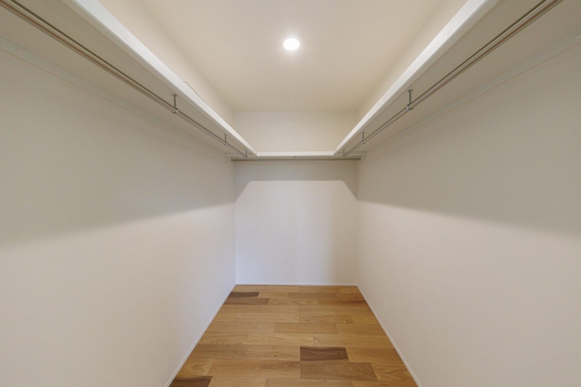 大ボリュームの25坪!吹抜け付きの真似したくなる家事ラク間取り