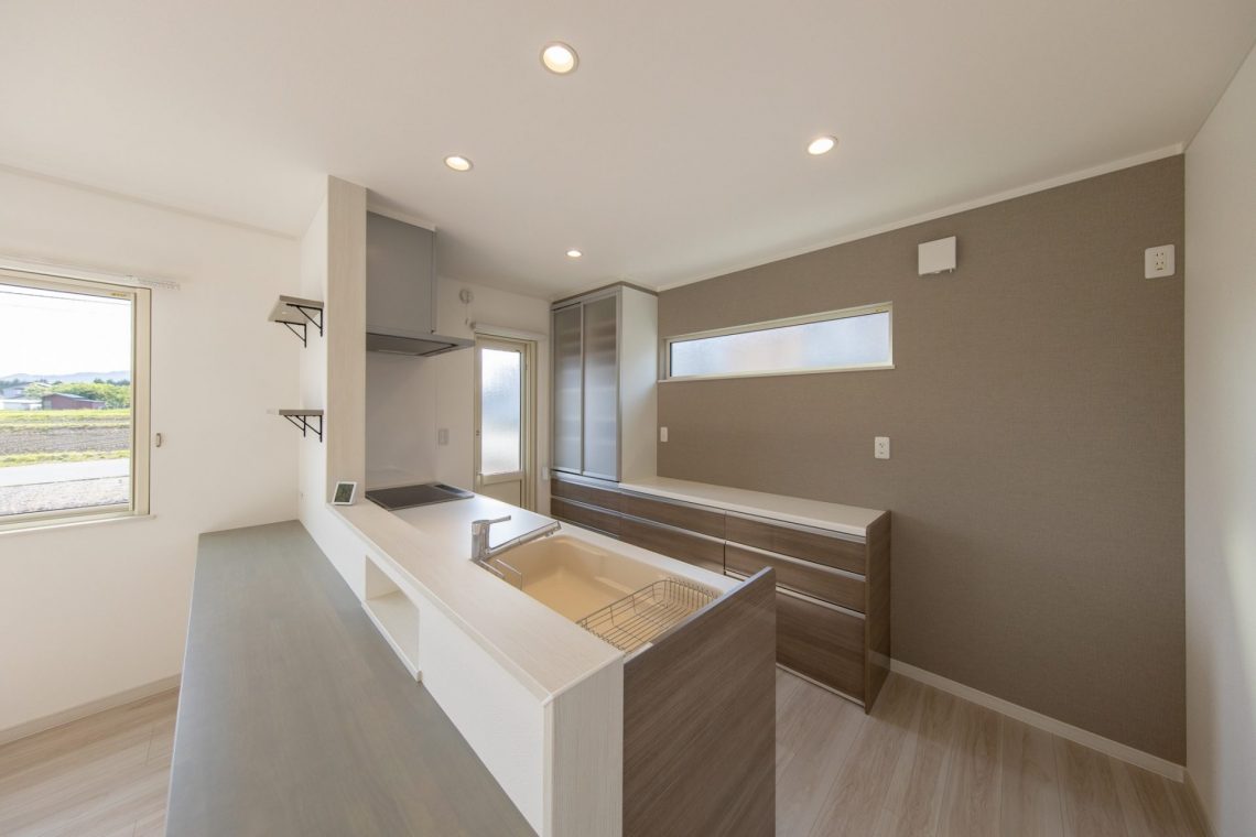 淡色カラーで大人かわいいお家