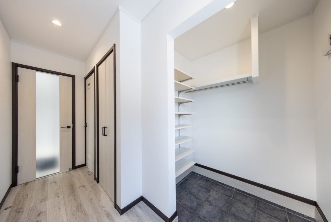 オトナの秘密基地を大公開！バイクガレージがあるお家