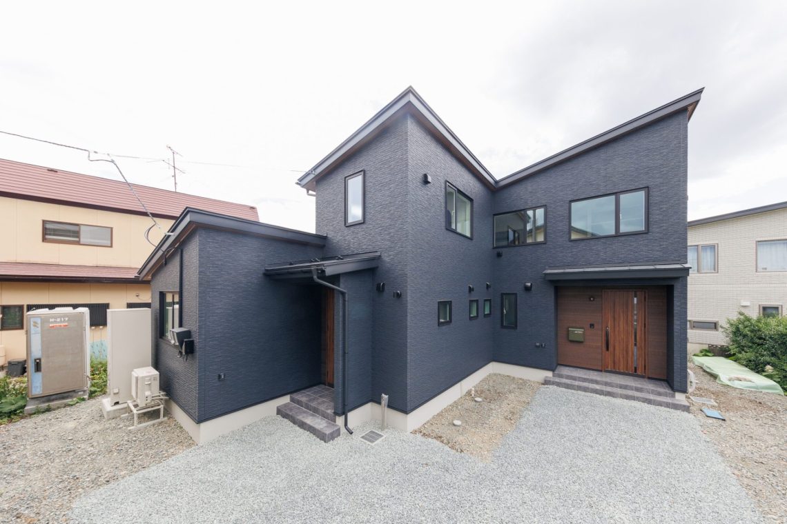 玄関も水回りも2つずつ！完全分離型二世帯住宅のお家