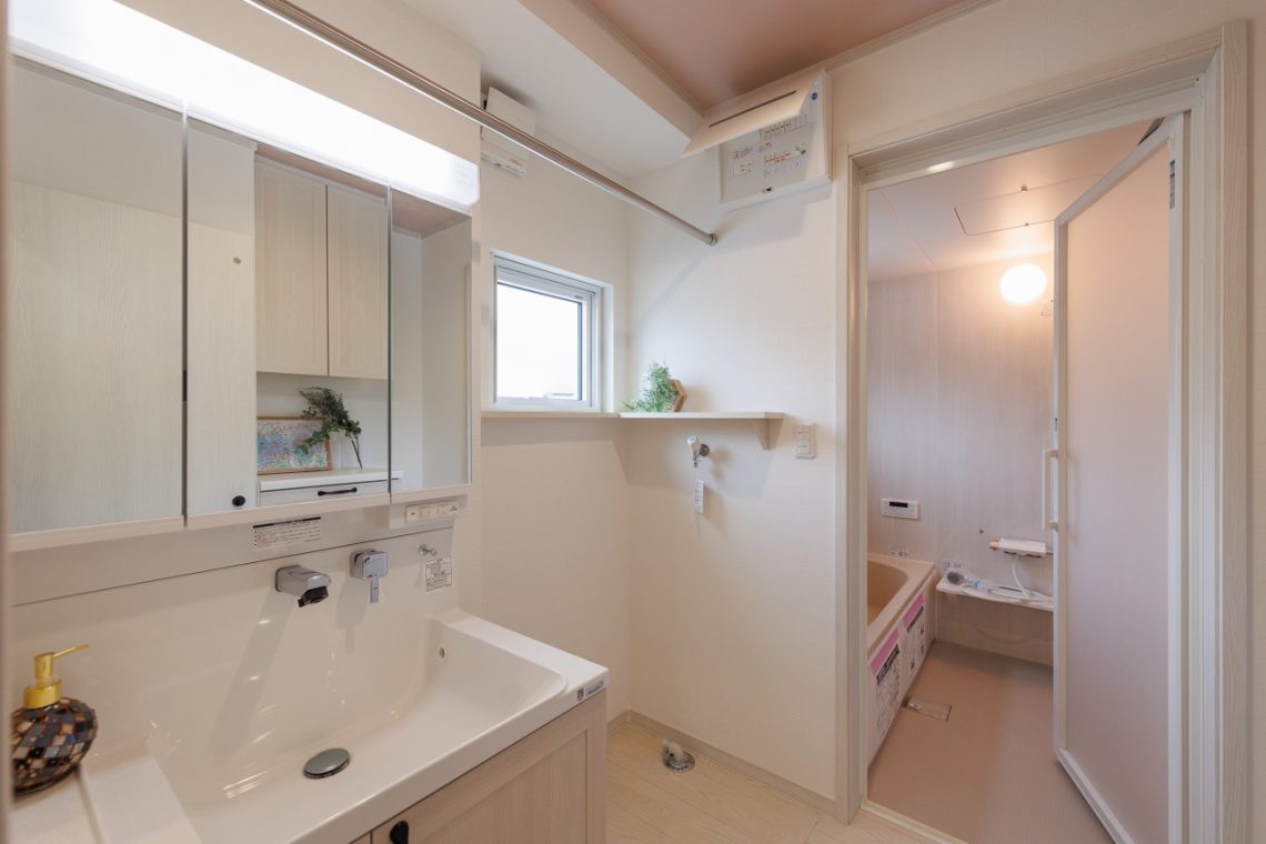 【完成見学会】ウッドデッキとサンルームがあるナチュラルスタイルのお家